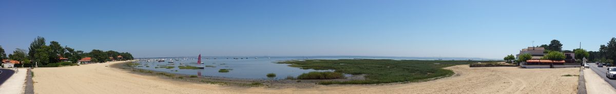 une plage du bassin d'Arcachon sur la route pour aller à la pointe.