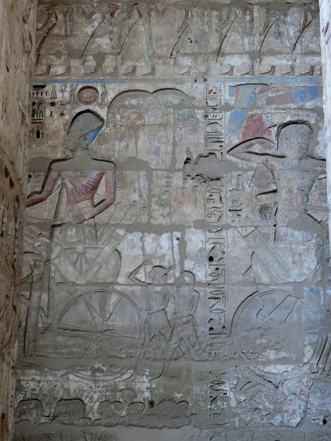 Medinet_Habu